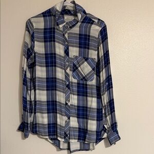 Women’s Blue Plaid Button-Down Shirt